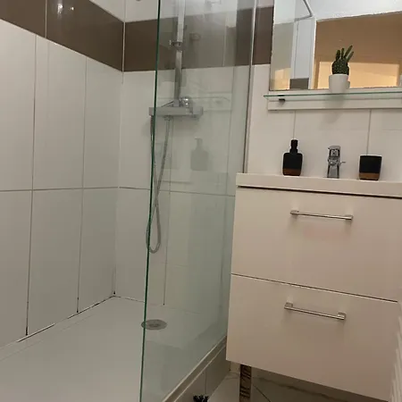 By By By Neptune Apartment Cannes